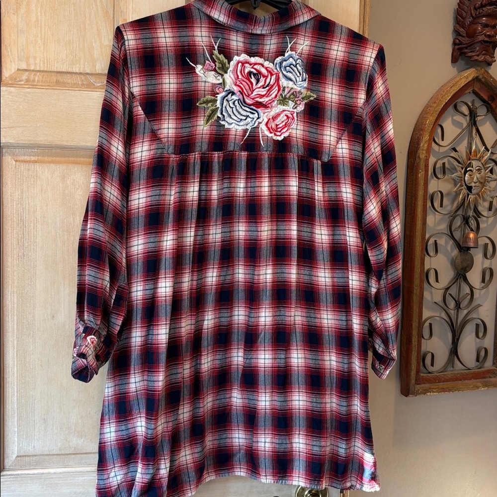Tolani Embroidered Red and Blue Plaid Shirt Size 3X - Picture 3 of 11